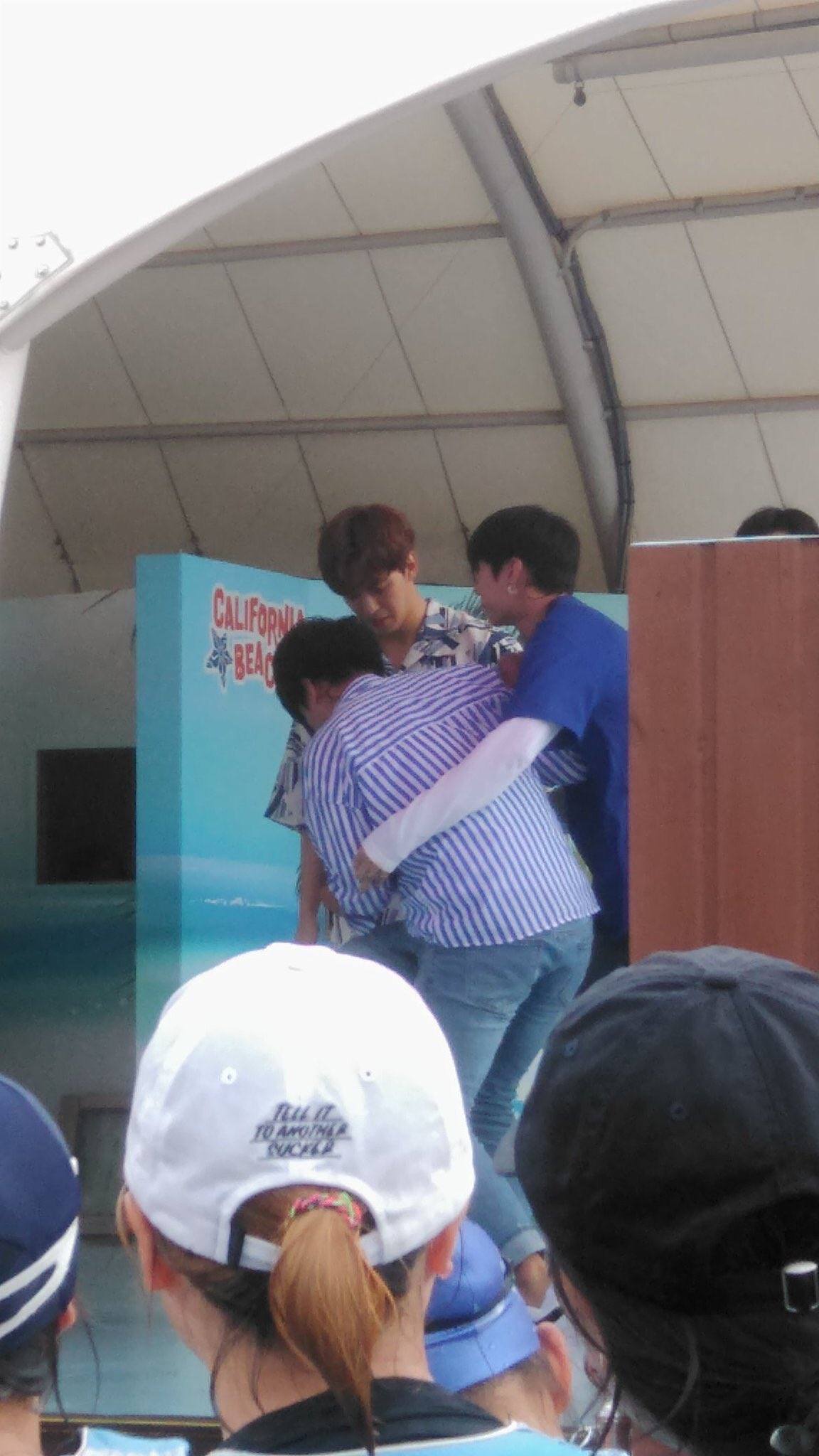 N Saat Dibopong Leo dan Hongbin Turun Panggung