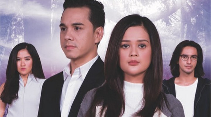 Foto: Cut Meyriska Ditinggal Mati Kekasih dalam 'DIA', Warganet Banjir Air Mata