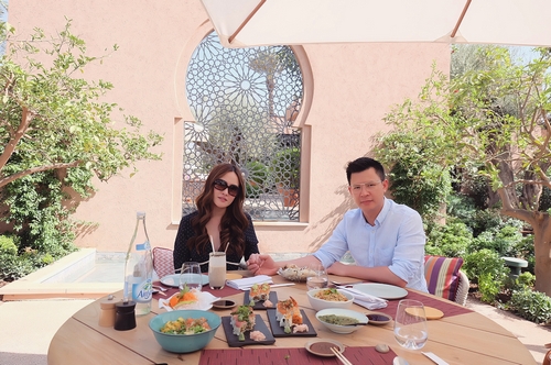 Makan Siang Bersama Suami