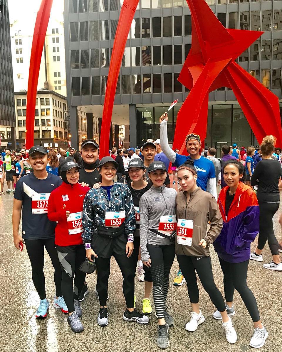 Dian Sastro Bersiap Lari