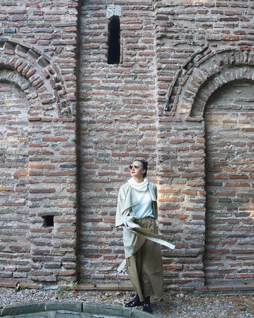 Nadine Chandrawinata Keliling Bulgaria