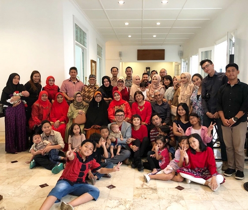  Dihadiri Keluarga Besar