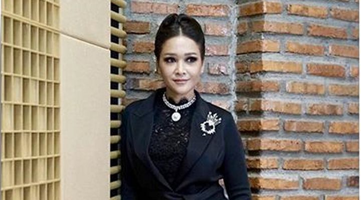 Foto: Ceritakan Pendapat Al, El dan Dul, Ini Kata Maia Soal Persoalan Hukum Ahmad Dhani