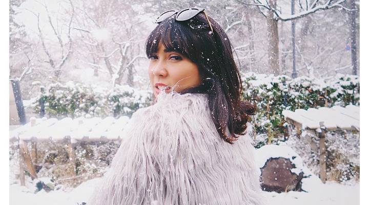 Foto: FOTO: Berbalut Salju, Fitri Tropic Seru-Seruan Keliling Negara Jepang