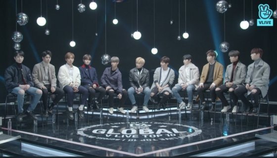 Wanna One Sapa Fans Lewat V Live