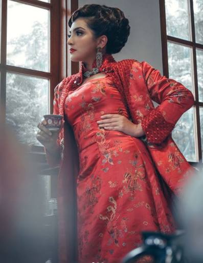 Membuat Publik Terpana