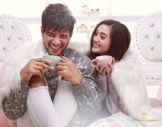  Romantis dan Penuh Keceriaan