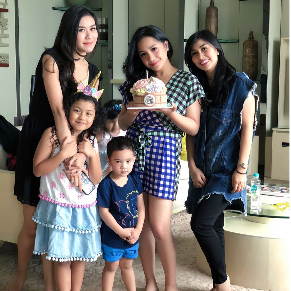  Makin Meriah dengan Kehadiran Rafathar