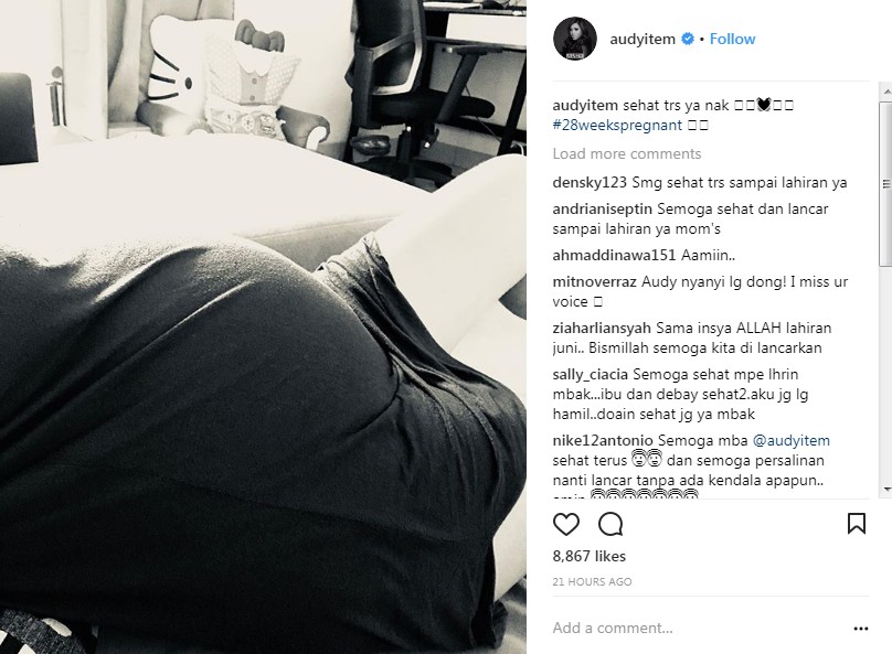 Foto Audy Item di Kehamilannya yang memasuki Usia Minggu ke-28