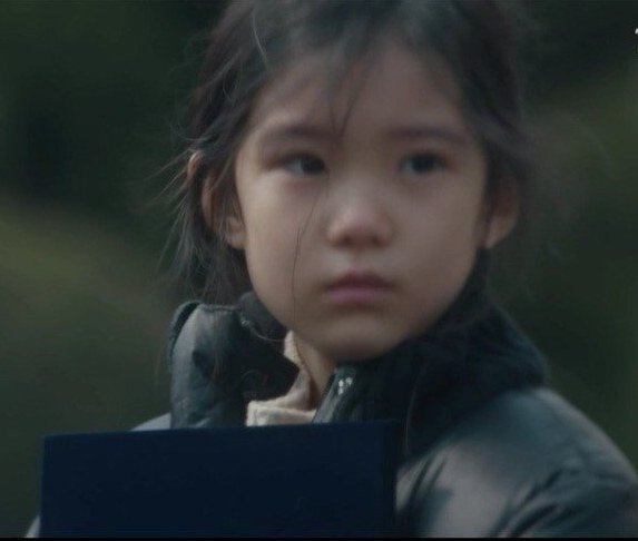 Kemiripan masa kecil IU dengan aktris cilik Kim Gyu Ri