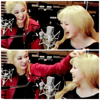 Interaksi Seulgi dan Wendy