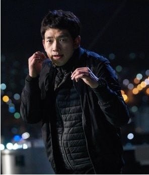 Rain syuting adegan laga di drama \'Sketch\'