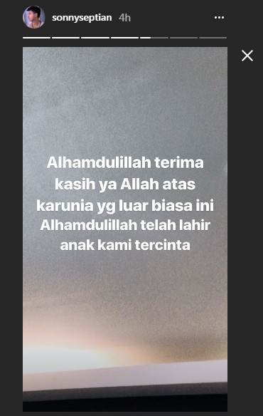 Ungkapan Syukur Sonny Septian Atas Kelahiran Putrinya