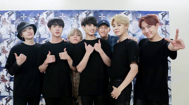 Foto: BTS Siap Gelar Fan Meeting Spesial di Hari-H Anniversary Debut, Fans Internasional Sedih Karena Ini