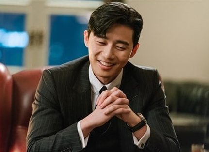Park Seo Joon ceria di lokasi syuting