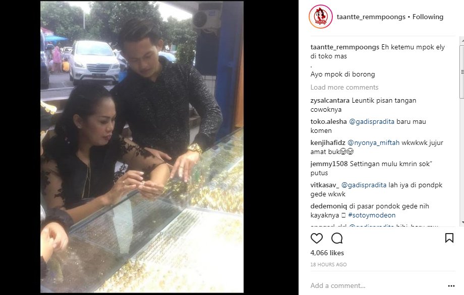 Ely Sugigi Kunjungi Toko Emas Bareng Kekasihnya, Irfan Sbaztian