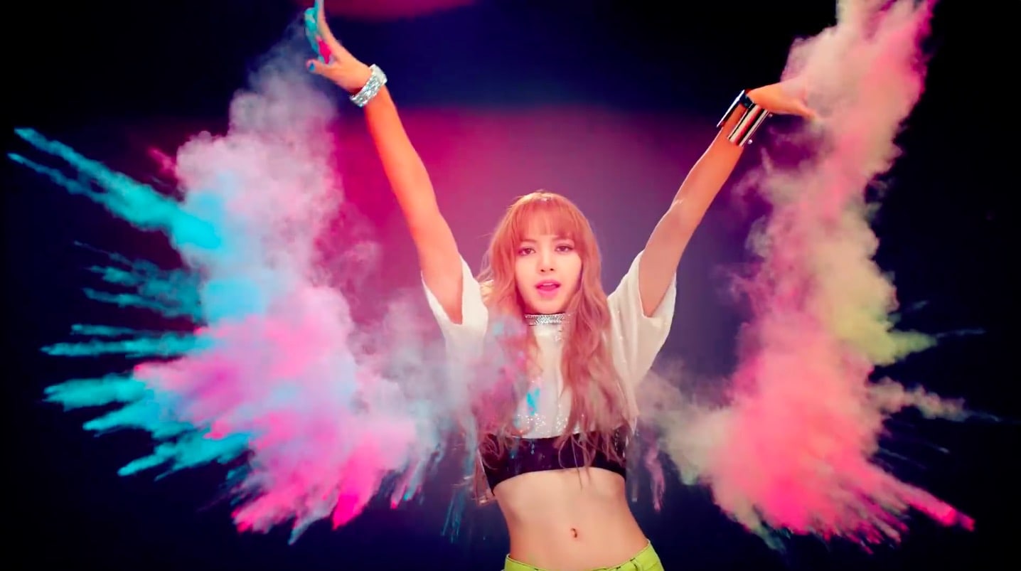 Penampilan Keren Lisa di MV \'DDU-DU DDU-DU\'