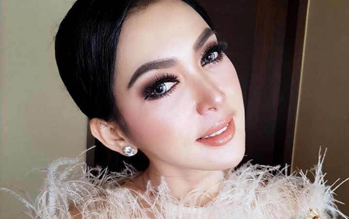 Foto: Honor Fantastis, 8 Barang Fesyen Unik dan 'Sederhana' Syahrini Ini Punya Harga Selangit