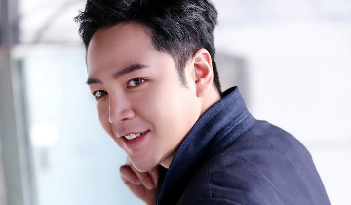 Foto: Segera Menjalani Tugas Wajib Militernya, Jang Geun Suk Tulis Pesan Panjang Untuk Fans