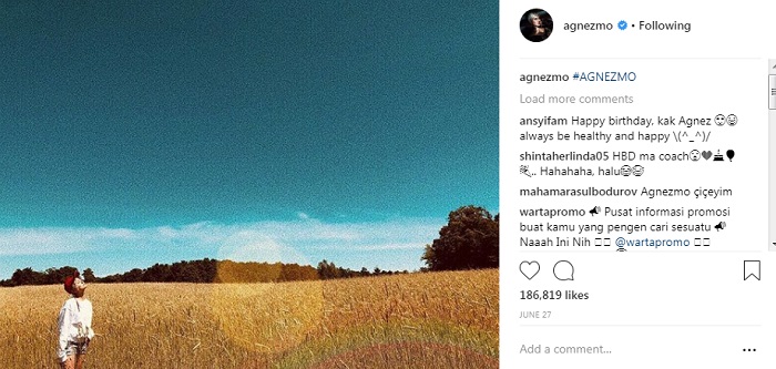 Postingan Agnes Monica Mirip dengan Foto yang Diunggah Pria Bule