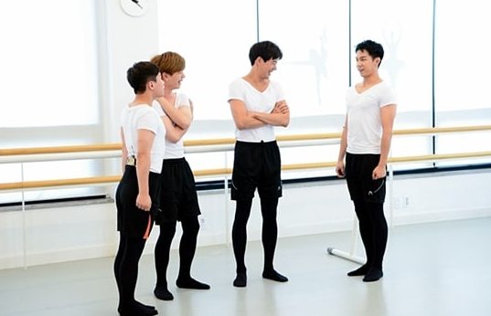 \'The Butler\' berlatih balet