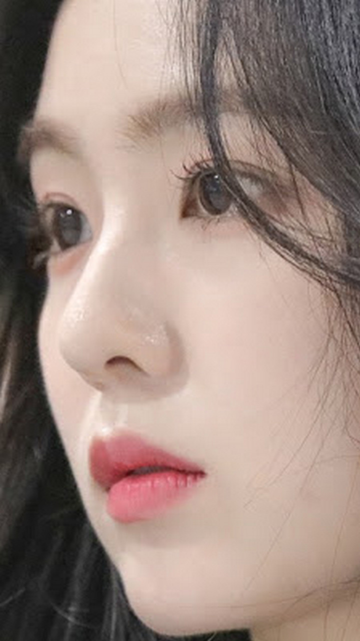 Irene Red Velvet