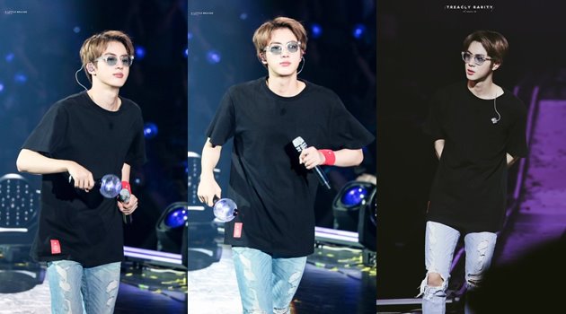 Penampilan Ganteng Jin BTS-1