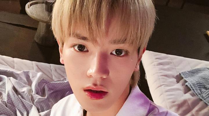 Foto: Jatuh Berkali-Kali Saat Tampil di Acara Apple Music, Taeyong Bikin Fans Khawatir