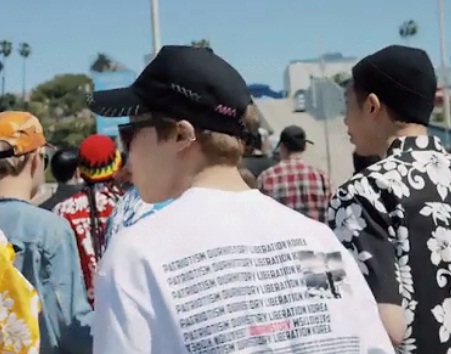 Gambar kaus kontroversial yang dipakai Jimin