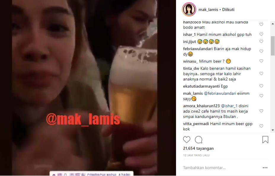 Nikita Mirzani Minum Alkohol
