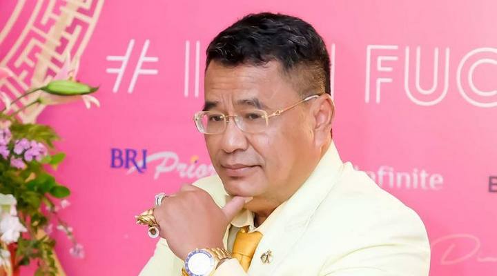 Foto: Sindir Vanessa Angel Soal Tarif Rp 80 Juta dengan Pajang Foto 'Topless', Hotman Paris: Dodol Kau