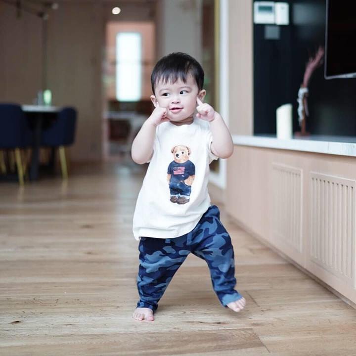 Bayi Sandra Dewi yang Gemas Banget, Raphael Moeis