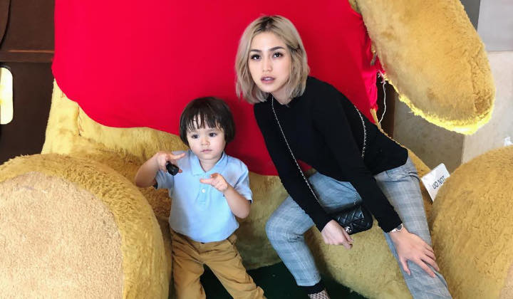 Foto: Jessica Iskandar Pamer El Barack Kuasai Bahasa Inggris, Netter: Enggak Ngerti