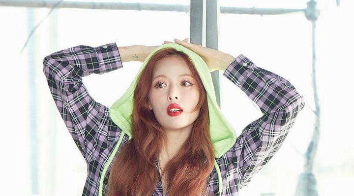 Foto: Pamer Gaya Hanya Kenakan Bra di Foto Terbarunya, HyunA Malah Diminta Jalani Tes Narkoba