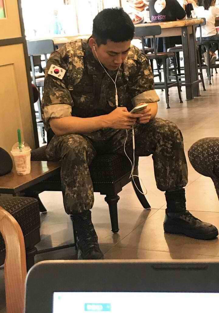 Taecyeon di militer