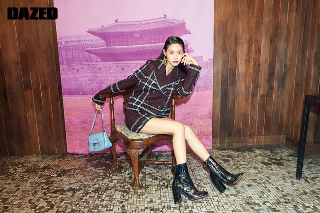 Seolyun di majalah Dazed