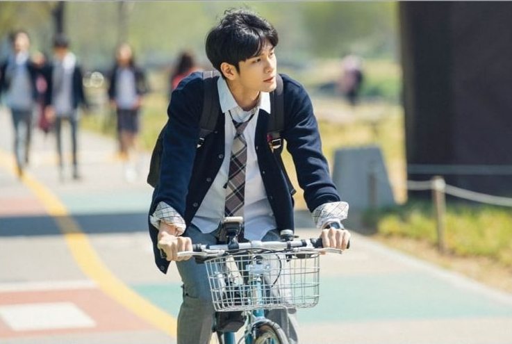 Ong Seung Wu di serial TV \'Moments of 18\'