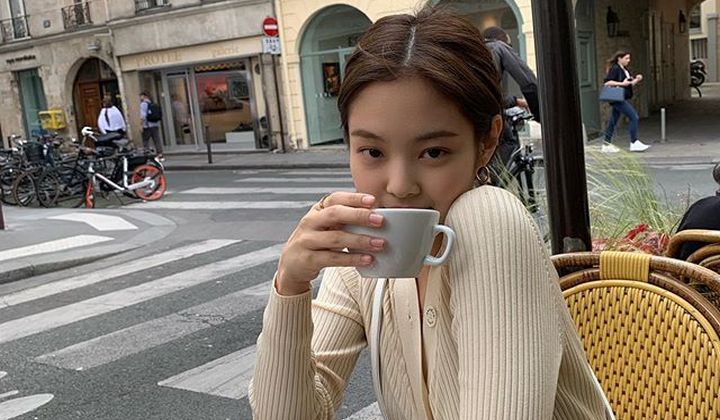 Foto: Unggah Foto Latihan Pilates, Tubuh Lentur Jennie Bikin Fans Geleng-Geleng Kepala