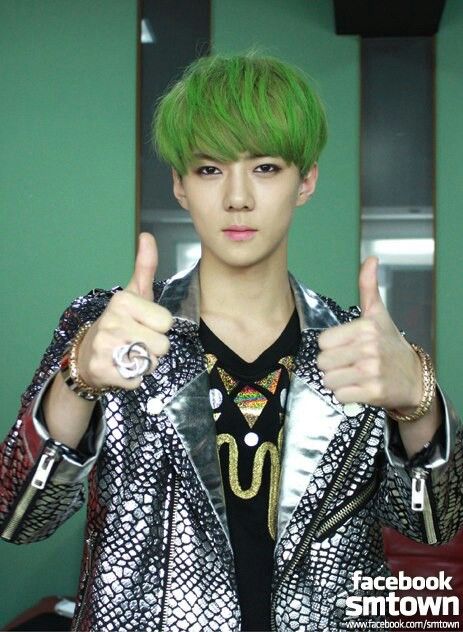Rambut Hijau Sehun EXO Cocok Banget