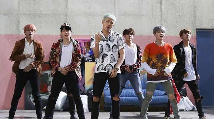 Foto: Bang Shi Hyuk Sebut BTS Sukses Lewat Lagu 'Fire', Begini Komentar Netizen
