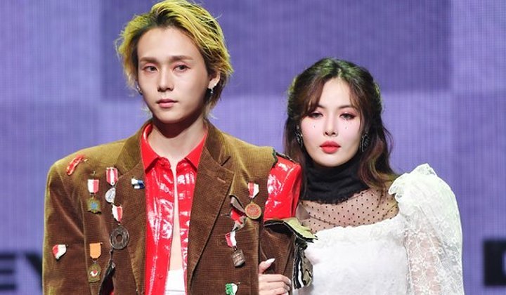 Foto: HyunA Terharu Usai Lagu Terbaru Miliknya dan Dawn Masuki Chart Teratas