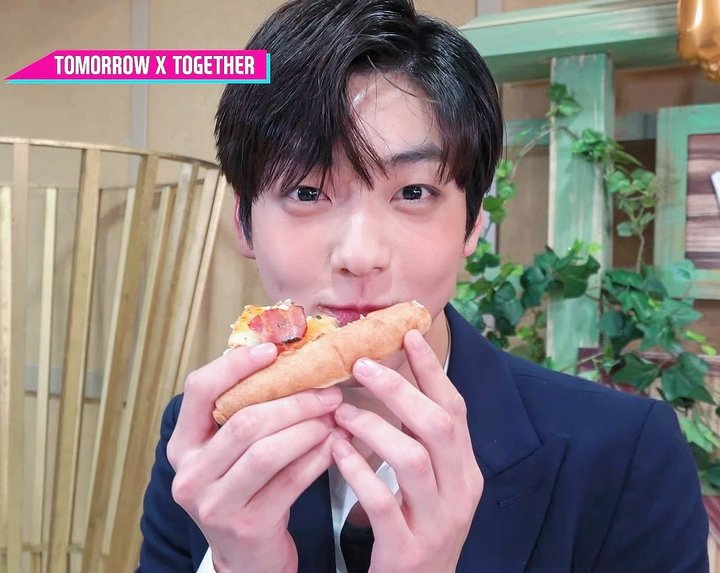 Soobin saat makan
