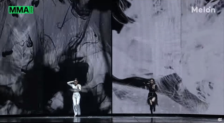 Tampil Perdana di Melon Music Awards 2019 Sejak Debut Solo, Chungha Beri Pesan Mengharukan