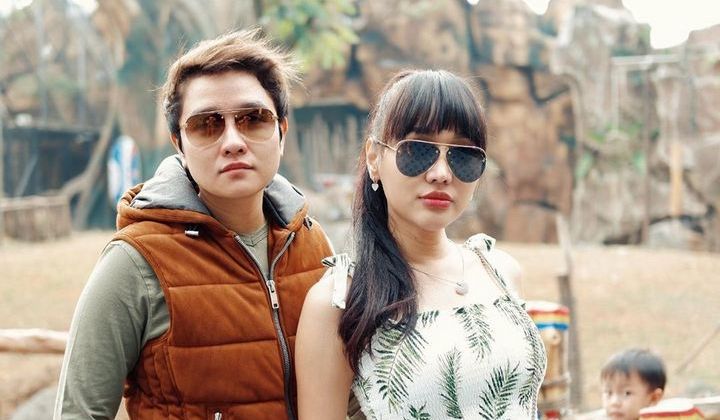 Foto: Sambangi Polda, Wajah 'Bengep' Pacar Lucinta Luna Tuai Tanda Tanya