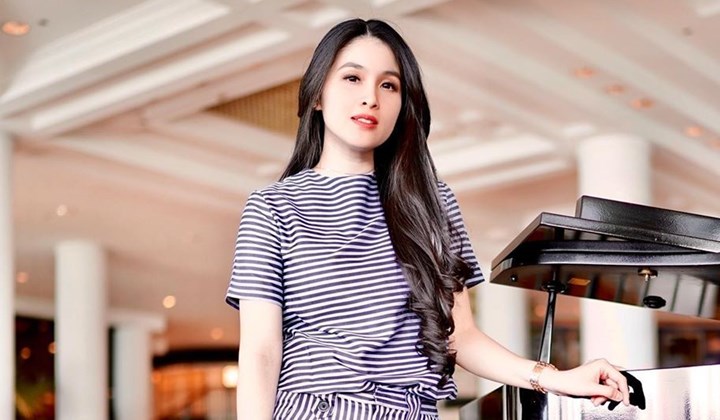 Foto: Tak Niat Beri Ejekan, Ucapan Sandra Dewi Tetap ‘Tampar’ Artis Pamer ATM