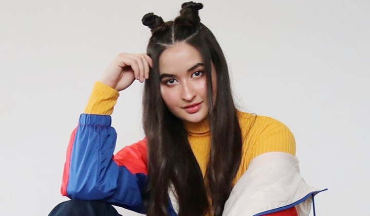 Foto: Stephanie Poetri Bikin Heboh Fans Karena Unggah Video Menangis, Ternyata Ini Penyebabnya