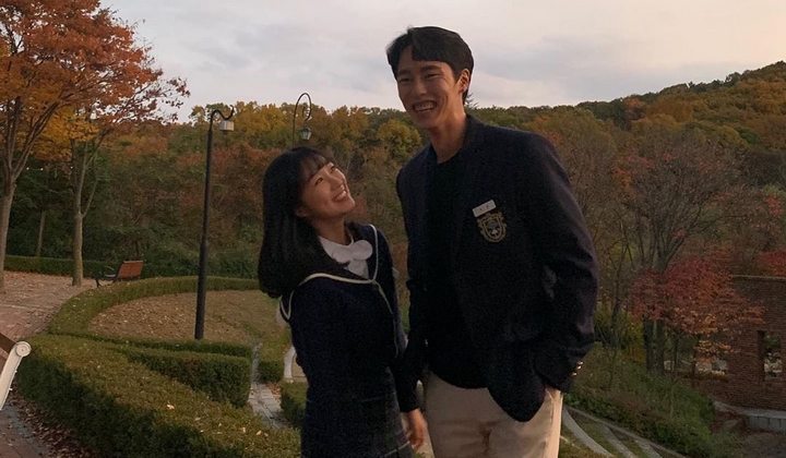 Foto: Nyaman Saat Syuting, Lee Jae Wook Ungkap Kecocokan Dengan Kim Hye Yoon
