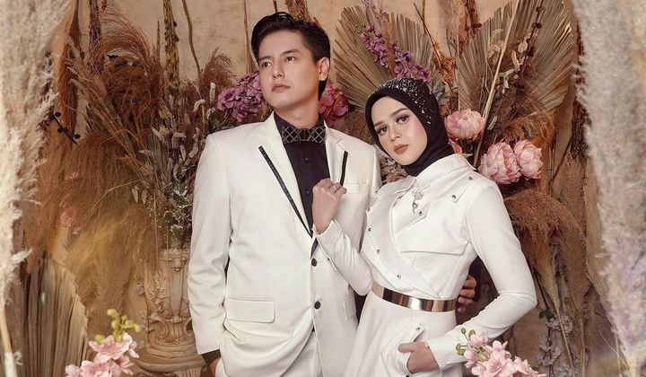 Foto: Cut Meyrsika-Roger 'Umbar' Foto dengan Pemain 'Star Wars' Tak Kalah Bikin Takjub dari Dian Sastro