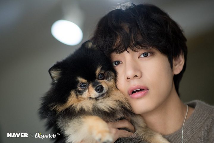 V foto bareng Yeontan dirilis Dispatch