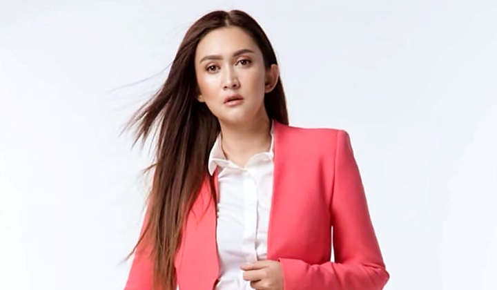 Foto: Harga Masker Melambung, Nafa Urbach Hingga Elvia Cerolline ‘Elus Dada’ Seraya Sindir Menohok